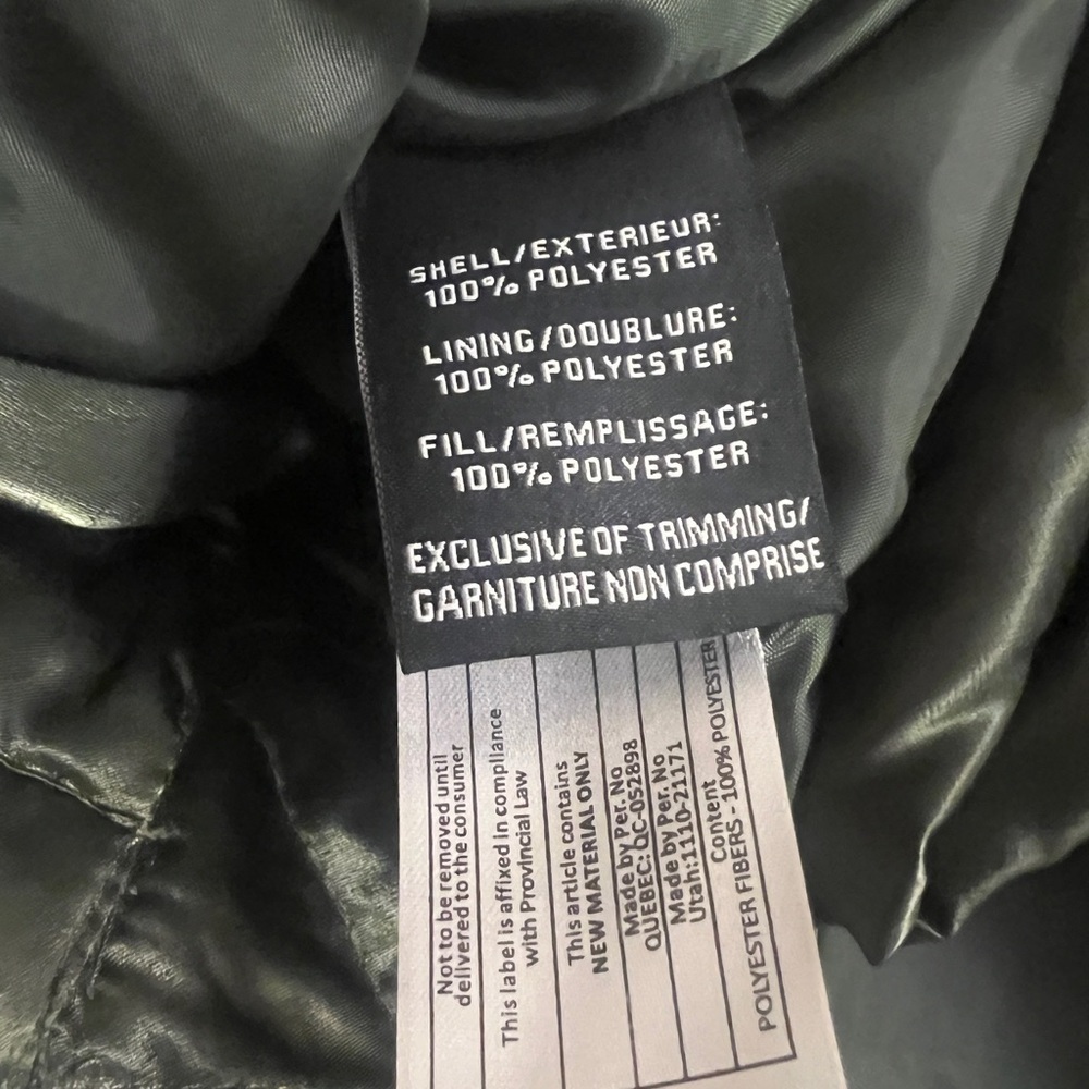 7 For All Mankind Cropped Puffer Jacket Womens size Small NWT￼ - Picture 4 of 5